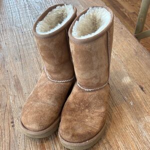 UGG Tan shearling Boots